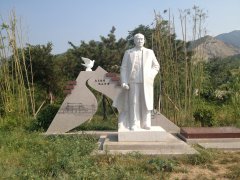 艺术碑雕|青山绿水间，傅作义将军留想碑熠熠生辉